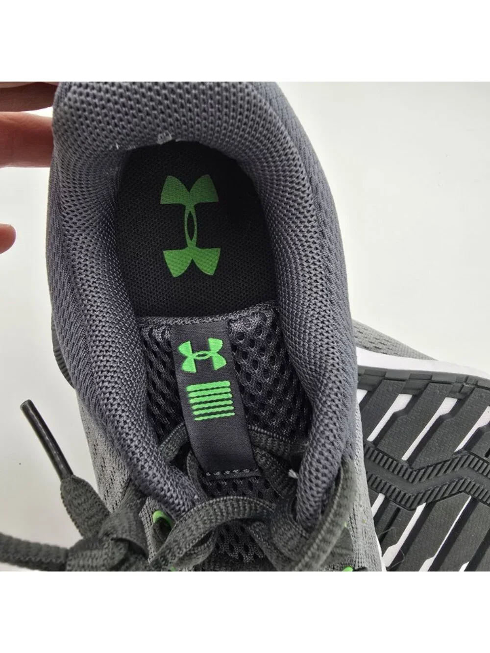 Under Armour Youth Mesh Running Shoes Gray Green Lightweight Breathable